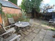 2 bedroom cottage to rent