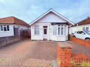 2 bedroom detached bungalow for rent in Beacon Road,...