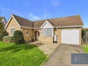 2 bedroom detached bungalow for sale