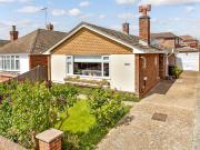 2 bedroom detached bungalow for sale