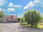 2 bedroom detached bungalow for sale