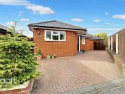 2 bedroom detached bungalow for sale