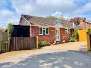2 bedroom detached bungalow for sale