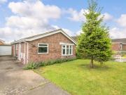 2 bedroom detached bungalow for sale
