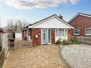 2 bedroom detached bungalow for sale