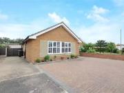 2 bedroom Detached Bungalow for sale, Hillside Avenue,...