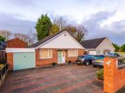 2 Bedroom Detached Bungalow For Sale In Astley 2 Bedroom Detached Bungalow For Sale In Astley