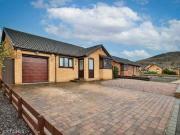 2 bedroom detached bungalow for sale in Bryn Helyg...