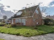 2 Bedroom Detached Bungalow For Sale In Burton on trent,...