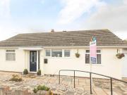 2 bedroom detached bungalow for sale in Domneva Road...