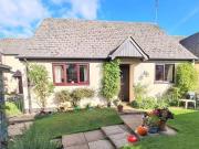 2 bedroom detached bungalow for sale in Fosseway Stow on...
