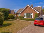 2 bedroom detached bungalow for sale in Greenways...