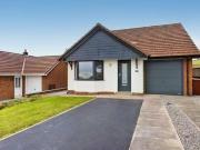 2 bedroom detached bungalow for sale in Heather Close...