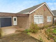 2 Bedroom Detached Bungalow For Sale In North Hykeham,...