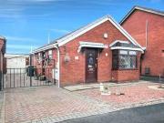 2 bedroom detached bungalow for sale in Roehampton Drive...