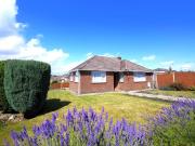 2 bedroom detached bungalow for sale in St James Road,...
