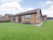 2 bedroom Detached Bungalow for sale, Youlgrave Avenue,...
