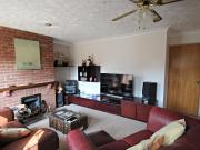 2 bedroom detached bungalow to rent