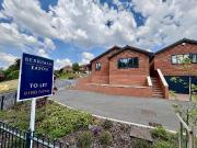 2 bedroom detached bungalow to rent