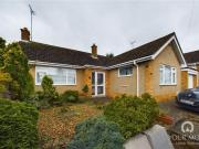 2 bedroom Detached Bungalow to rent, Rushmere Crescent,...
