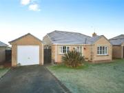 2 bedroom Detached Bungalow to rent, Ruskin Close, High...
