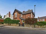 2 Bedroom Detached House