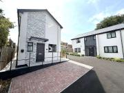 2 Bedroom Detached House