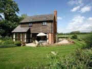 2 Bedroom Detached House