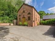 2 Bedroom Detached House