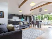 2 Bedroom Detached House