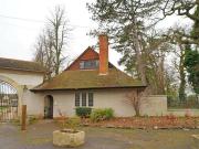 2 Bedroom Detached House For Rent In Banbury Road, Warwick