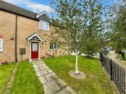 2 bedroom detached house for rent in Bluebell Close,...