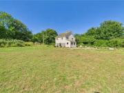 2 bedroom detached house for rent in Emborough,...