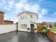 2 bedroom detached house for sale