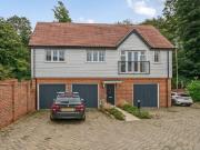 2 bedroom detached house for sale