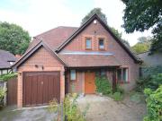 2 bedroom detached house for sale