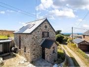 2 bedroom detached house for sale