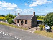 2 bedroom detached house for sale