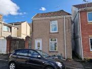 2 bedroom detached house for sale