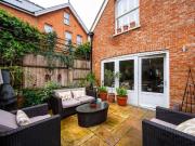 2 bedroom detached house for sale