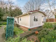 2 bedroom detached house for sale