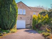 2 bedroom detached house for sale