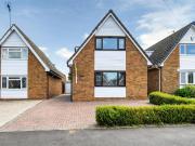 2 bedroom detached house for sale