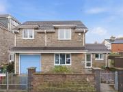 2 bedroom detached house for sale