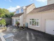 2 bedroom detached house for sale