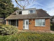 2 bedroom detached house for sale