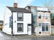 2 bedroom detached house for sale