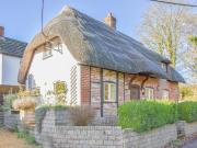 2 bedroom detached house for sale