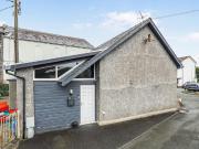 2 bedroom detached house for sale