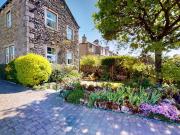 2 bedroom detached house for sale